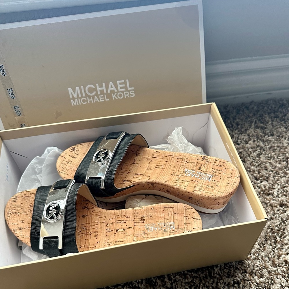 Michael Kors Women’s Size 6 Shoe